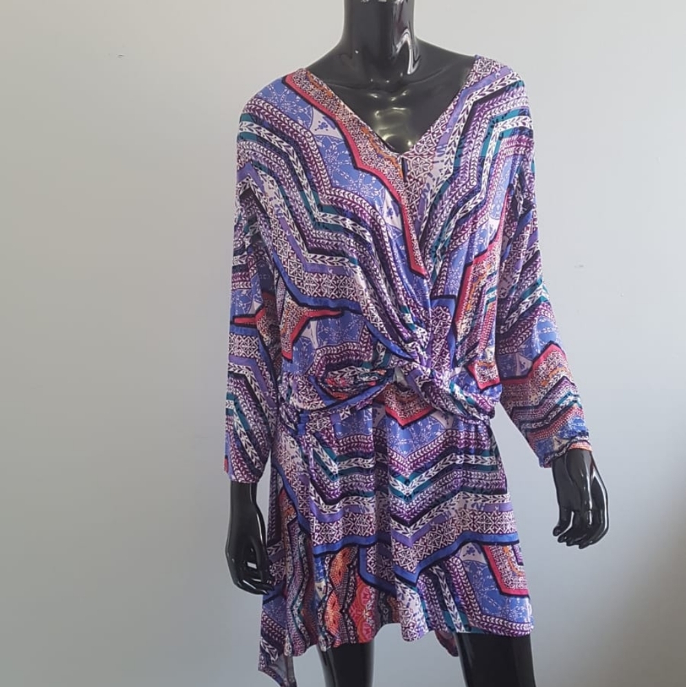 Beautiful & Stretchy Avenue Dress Top Size 26/28 (H)